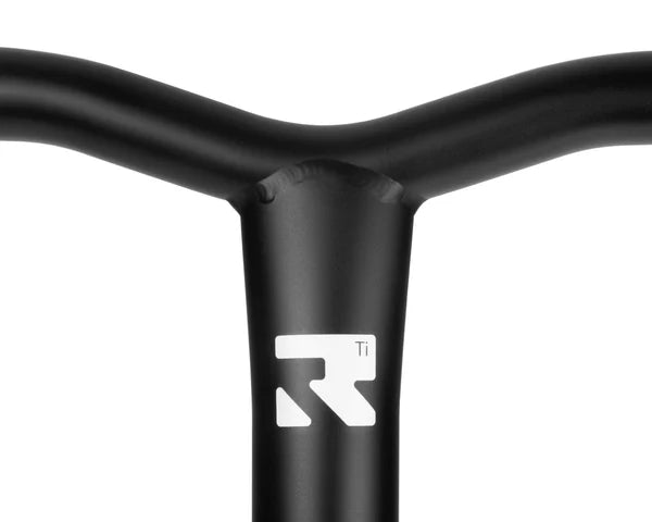 Root Industries AIR TITANIUM 660mm Y-Bar (Black)