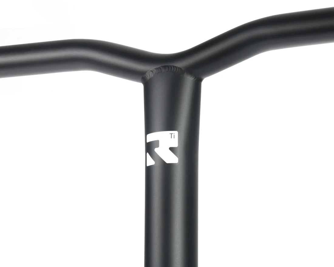 Root Industries AIR TITANIUM 660mm Y-Bar (Black)